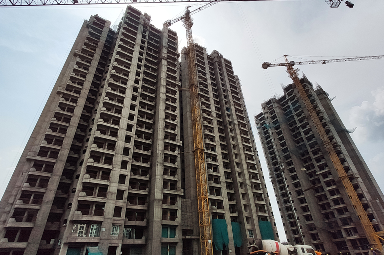 ready to move greater noida west